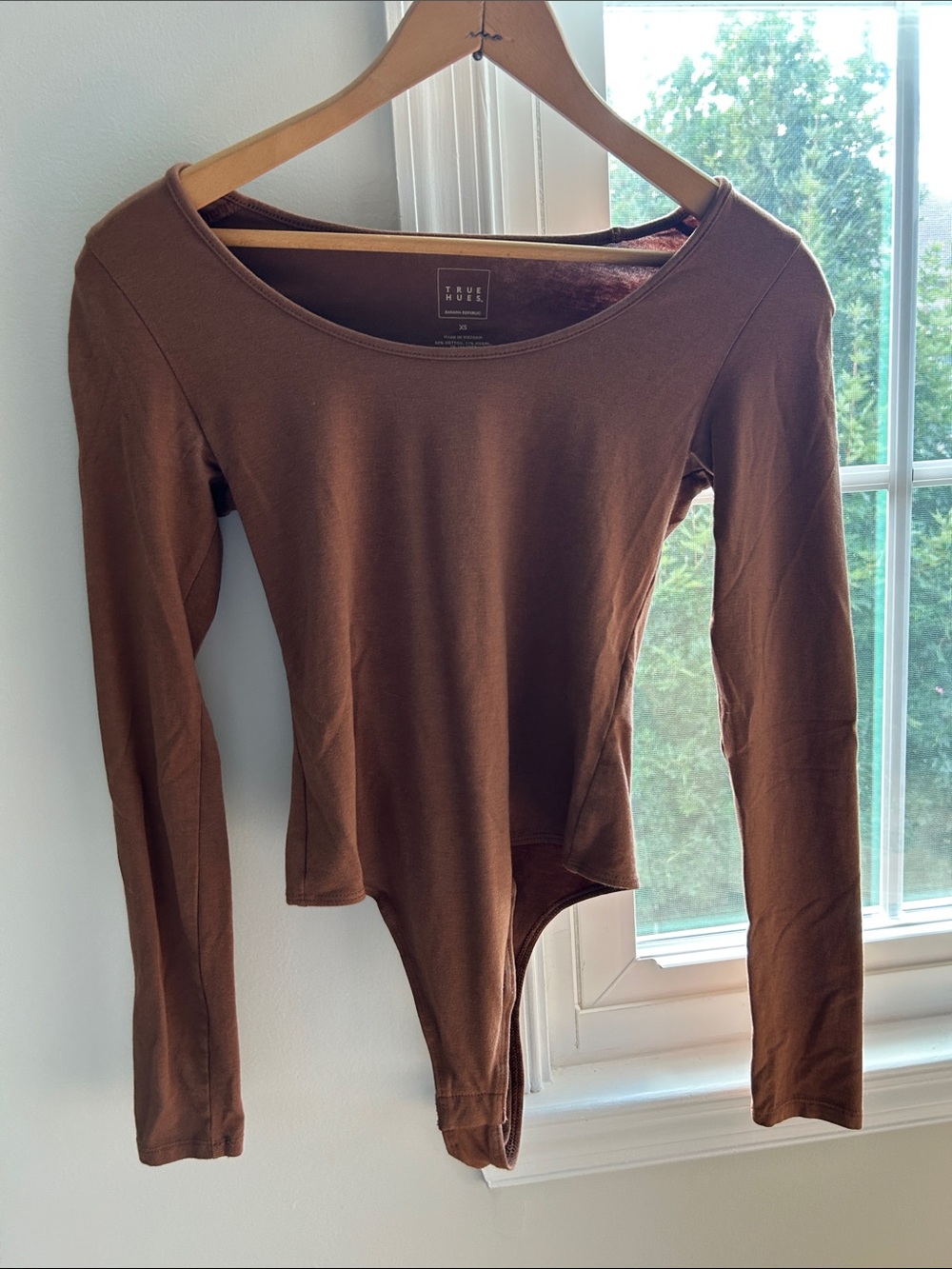 Banana Republic Long-Sleeve Scoop Neck Bodysuit